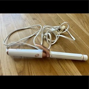 T3 curling iron (1 inch)